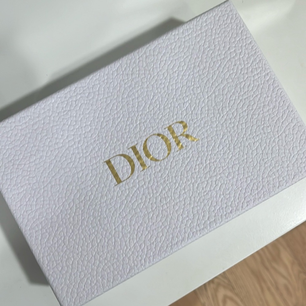 Dior box